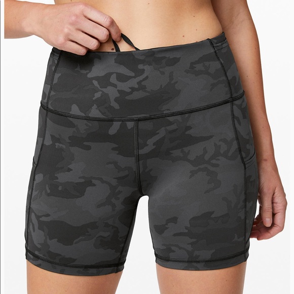Lululemon Fast and Free Short 6" (Non-Reflective) - Picture 2 of 4